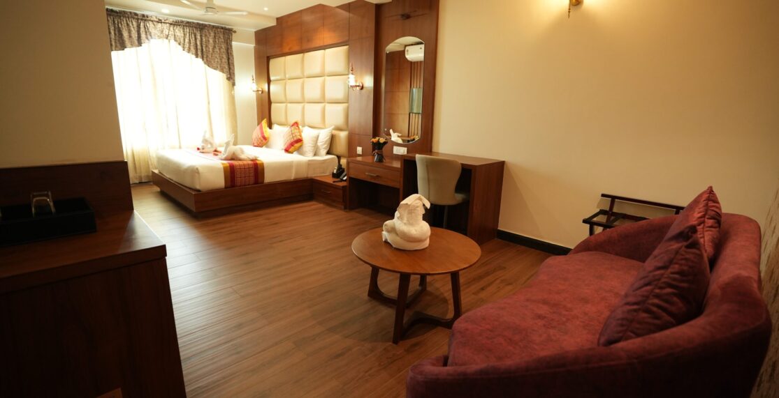 Room Full Width 35 DSC06039 scaled