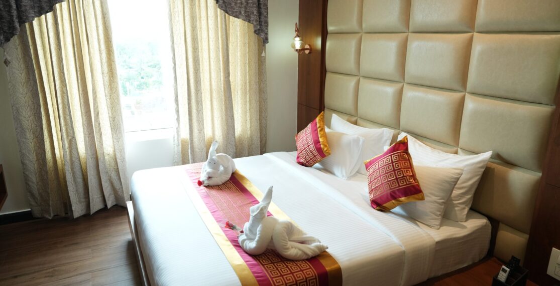 Room Full Width 40 DSC06084 scaled