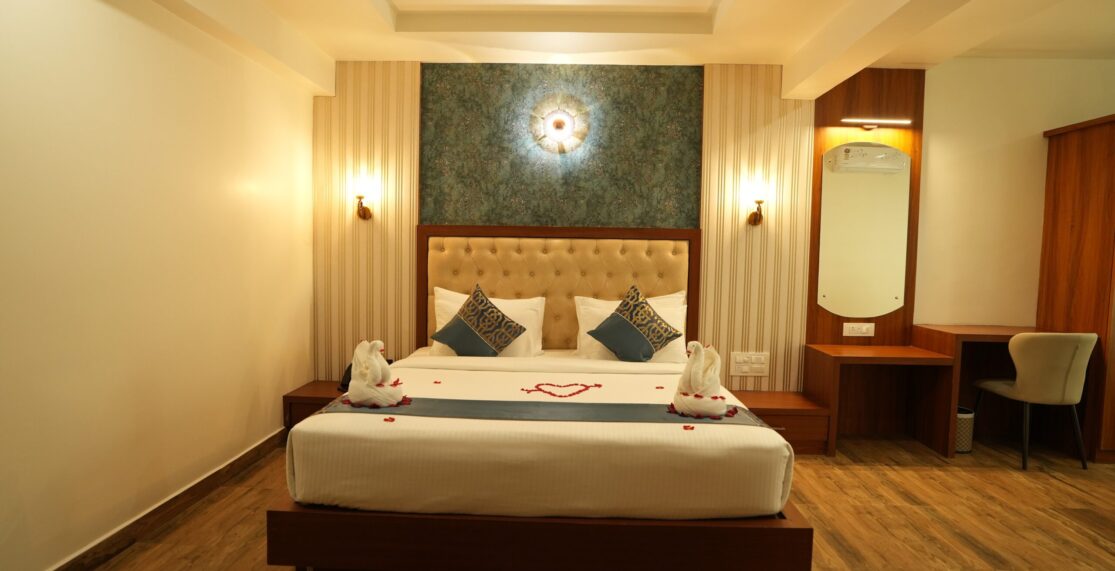 Room Full Width 31 DSC07829 scaled