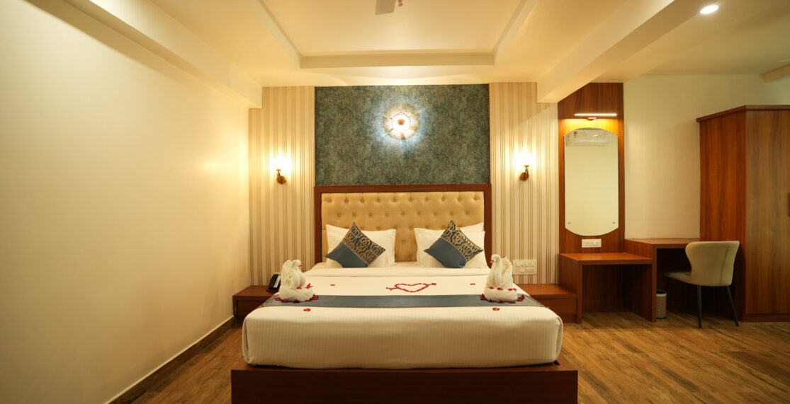 Room Full Width 33 DSC07837 scaled