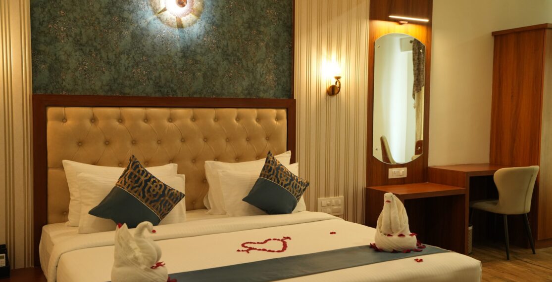 Room Full Width 26 DSC07858 scaled