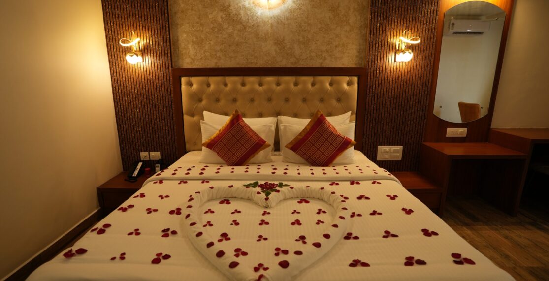 Room Full Width 48 DSC07899 scaled