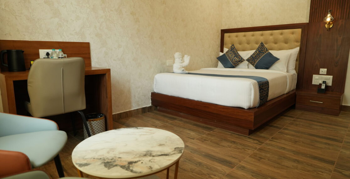 Room Full Width 10 DSC08194 scaled