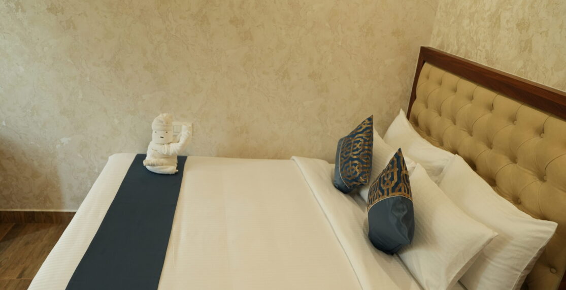 Room Full Width 8 DSC08195 scaled