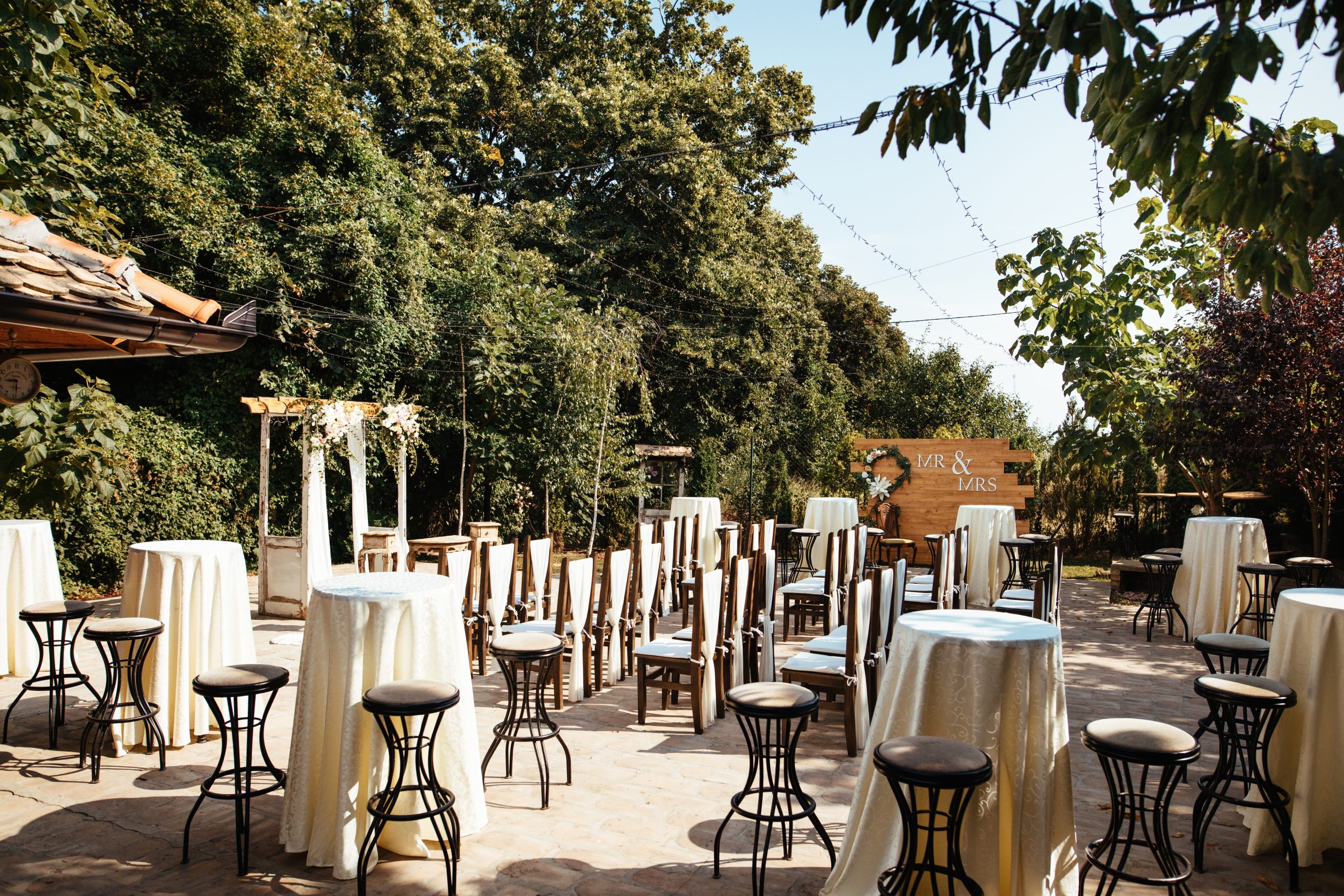 Facilities 3 wedding setting marriage ceremony garden scaled 1